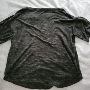 Cropped dark gray - black shirt